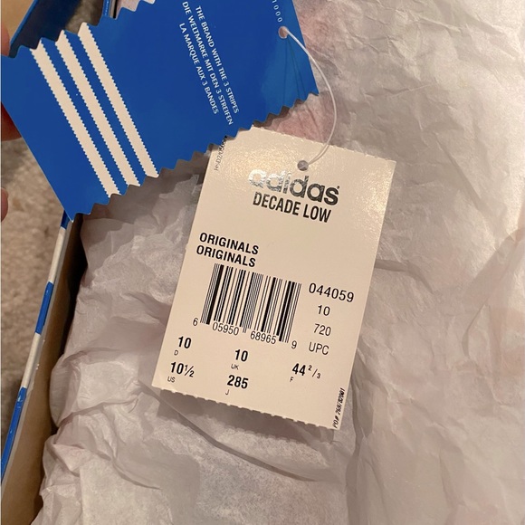 SOLD ON EBAY - Adidas Decade Low Sneakers - Size 10.5 US - Picture 7 of 8
